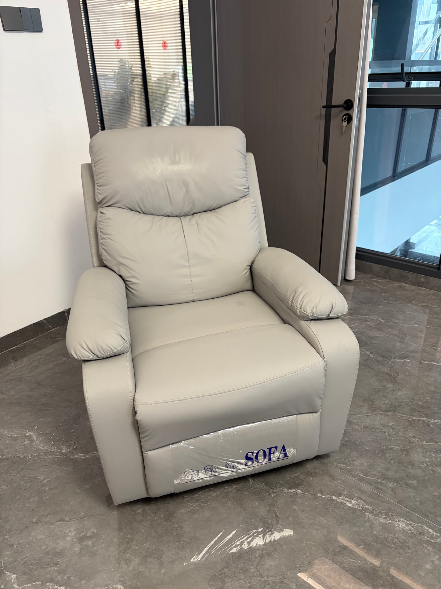 SKY-TOUCH Multifunctional Single-Seater Recliner Chair Suitable for a Nap, Adjustable Leather Lounge Chair Waterproof & Side Pockets, Swivel & Rock and Recline at 150° - Easy Assembly, Grey