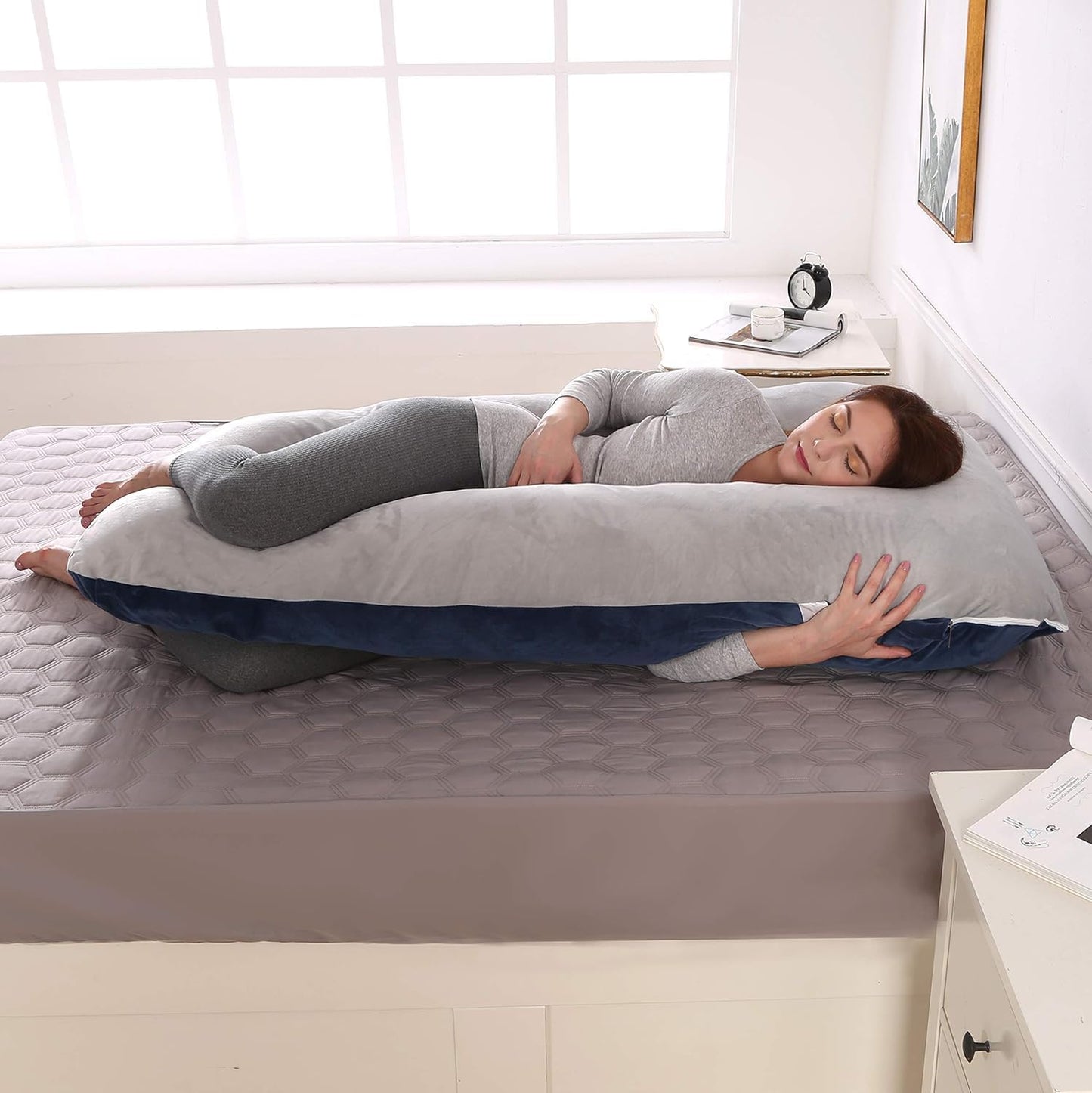 SKY-TOUCH Pregnancy pillow with Zipper&velvet cover, 130 * 70cm U-shaped full body pillow for pregnant women, suitable for pregnant women's head, back, shoulders, hips, legs, abdomen,Dark Gray